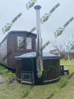 СПА купель «Лакшері 6 гідро» біля лазні з димоходом