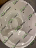 Внутрішня чаша спа купелі кольору айворі з гідромасажними форсунками